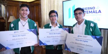 Becas de inglés del Mineduc llegan a más estudiantes. / Foto: DCA.