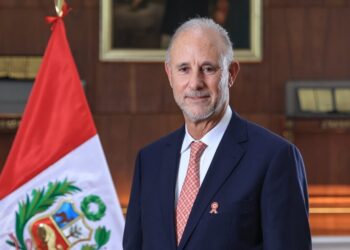 Nuevo Ministro de Relaciones Exteriores de Perú.