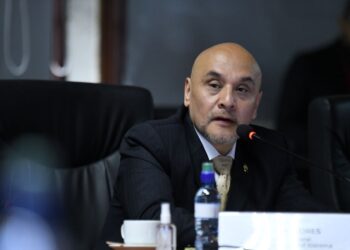 Exponen avances del Sistema Penitenciario durante reunión de transición