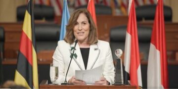 Valerie Huber reconoce labor de Guatemala para proteger la vida y la familia