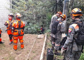Deslizamiento causa angustia en sector Las Calaveras, zona 3 capitalina