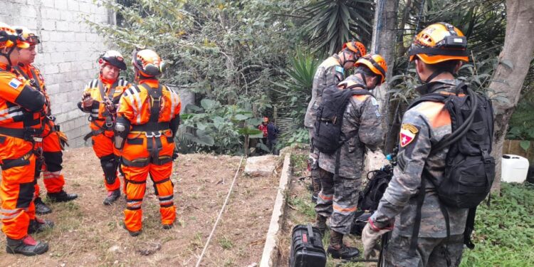 Deslizamiento causa angustia en sector Las Calaveras, zona 3 capitalina