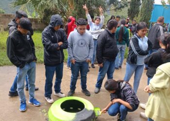 Fomentan el uso de material reciclable en estudiantes huehuetecos