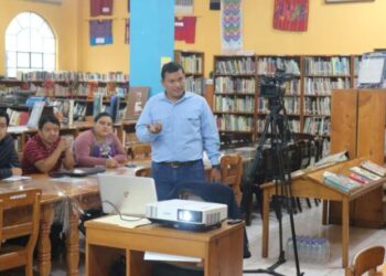 Fortalecen capacidades de municipalidades de Sololá en el uso del sistema de Servicios GL