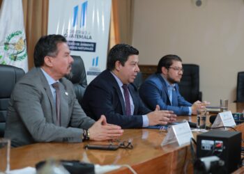 Conferencia de prensa con autoridades del MARN. / Foto: José Archila.