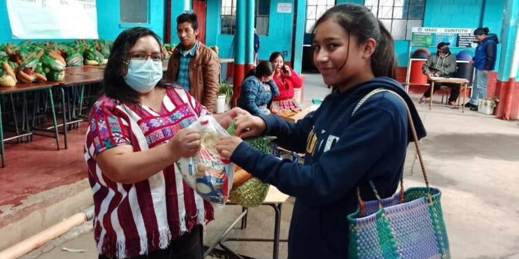 Efectúan séptima entrega de alimentación escolar en Totonicapán