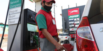 Impulsan medidas para favorecer a los consumidores de combustibles. / Foto: DCA.