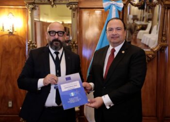 Misión de observadores de la Unión Europea entrega informe final a autoridades guatemaltecas