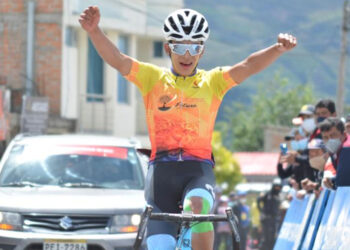Nixon Rosero se ubica como el líder de la Vuelta a Guatemala