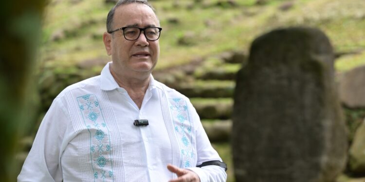 Presidente Alejandro Giammattei en Tak'alik Ab'aj. /Foto: Álvaro Interiano