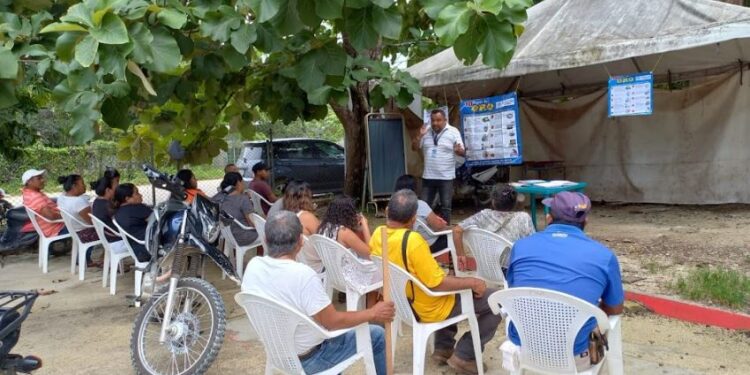 Imparten charlas para evitar riegos de enfermedades por alimentos en Petén