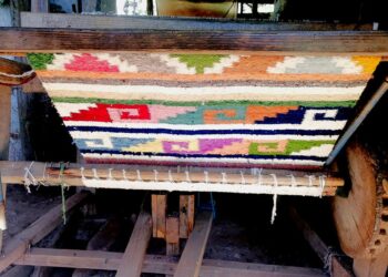 Proceso de elaboración de los ponchos de Momostenango. /Foto: Archivo.