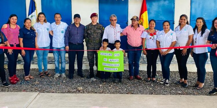 Reconocen apoyo del Mineduc para el funcionamiento de centro educativo en Malacatán