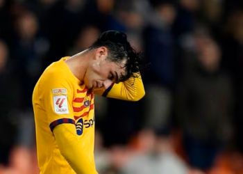 Barcelona empata en Valencia y se aleja del título liguero