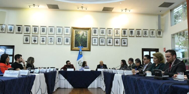 Continúan preparativos para la transmisión de mando