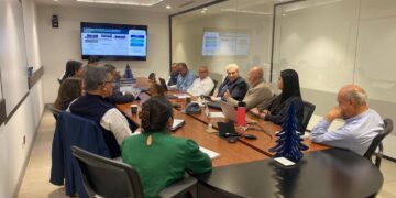 Una de las metas fundamentales de esta mesa es la integración de avances tecnológicos en las capacitaciones destinadas a los pequeños productores / Foto: MAGA.