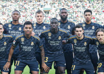 El Real Madrid pincha en el Villamarín y pone en peligro el liderato