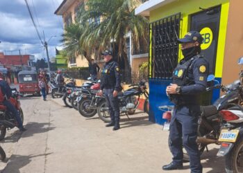 Operativos y patrullajes policiales refuerzan la seguridad a nivel nacional