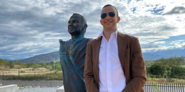 Kevin Cordón visita el Parque de la Paz en Zacapa