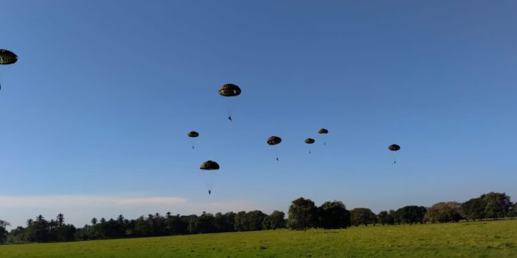 Ejército de Guatemala gradúa a elementos de la Brigada de Paracaidistas