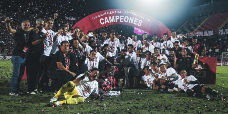 Alajuelense se corona campeón de Centroamérica