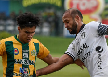 Guastatoya rescata el empate ante Comunicaciones en la final del Apertura 2023