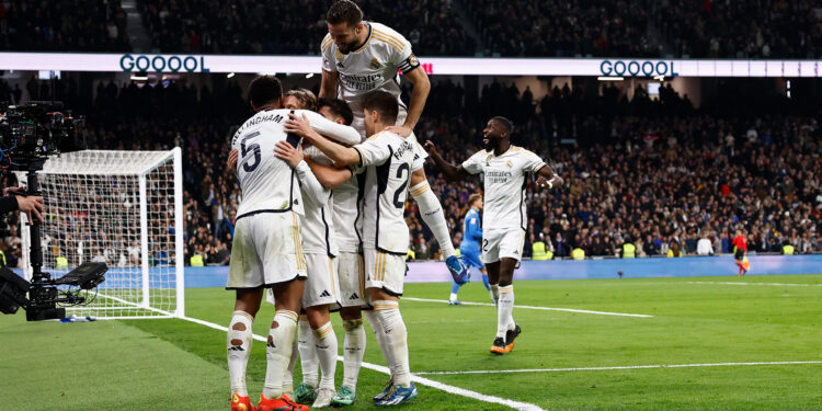 El Real Madrid abre brecha en La Liga