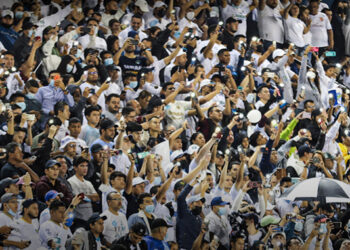 No era nieve, aficionados cubren de blanco el Doroteo Guamuch Flores