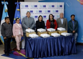 Donativo de equipo audiovisual impulsa educación y empleo en el país