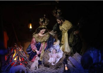 Nacimiento guatemalteco en la ciudad colonial.