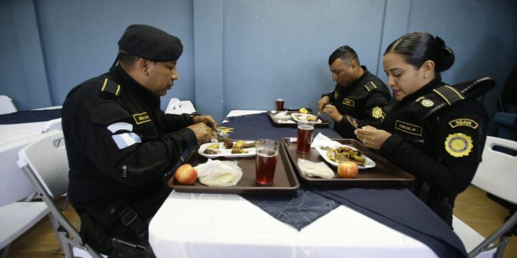 Nuevo comedor beneficiará a más de mil 400 agentes de la PNC