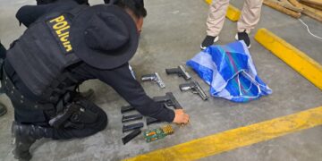 PNC decomisa 12 armas de fuego y más de 100 municiones