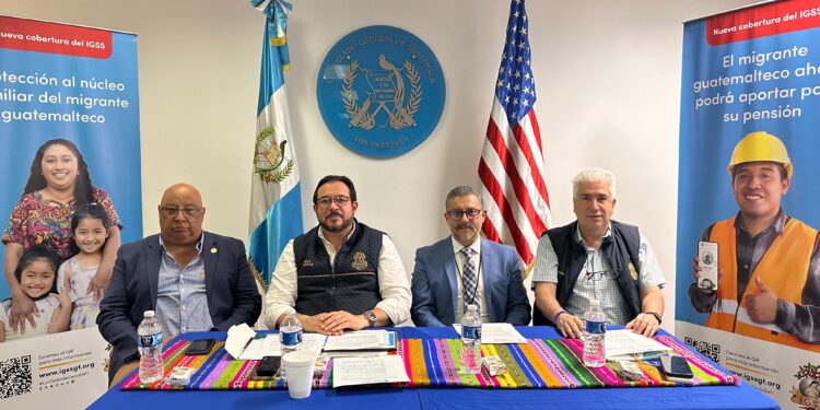 IGSS informa en EE. UU. sobre protección al migrante guatemalteco y su núcleo familiar