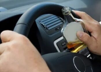 No conduzca bajo efectos de alcohol en estas festividades