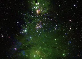 El "Cúmulo del Árbol de Navidad" se hizo viral en redes sociales. / Foto: NASA.