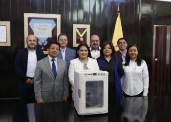 Equipo para el monitoreo y vigilancia de la calidad de agua. /Foto: MSPAS