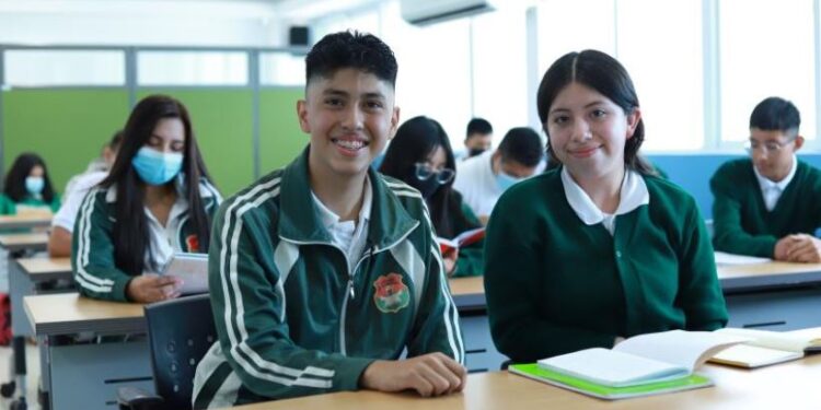 Guatemala consigue resultados positivos en evaluación internacional PISA 2022