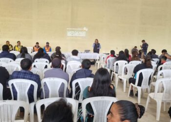 Capacitan a vendedores de juegos pirotécnicos en Huehuetenango