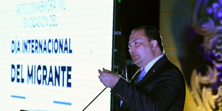 Acto solemne en conmemoración a los migrantes. /Foto: Carlos Jacinto
