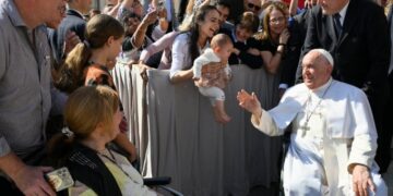 El Papa critica la obsesión por la apariencia, “especialmente en las redes sociales”