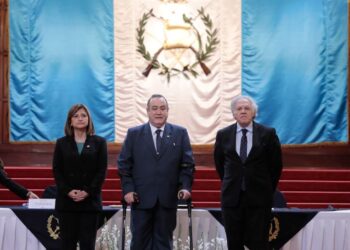 Ejecutivo resalta Plataforma de Transición, herramienta que contiene información precisa y oportuna