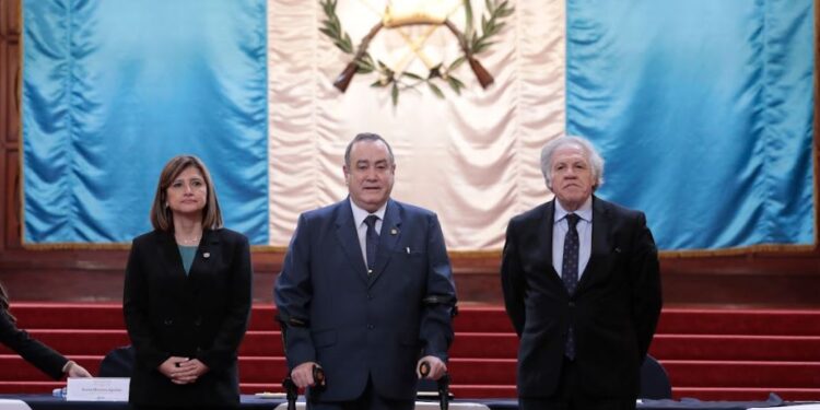 Ejecutivo resalta Plataforma de Transición, herramienta que contiene información precisa y oportuna