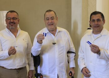 Presidente durante la entrega del museo Caracol del Tiempo en El Asintal, Retalhuleu. /Foto: Gilber García