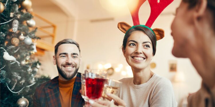 Salud invita a la población a celebrar con medida y sin excesos. /Foto: MSPAS