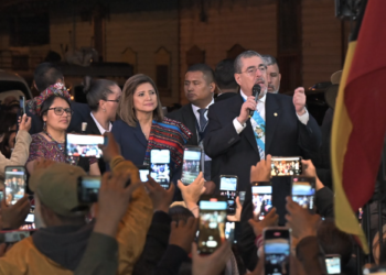 Binomio presidencial en su encuentro con autoridades de pueblos originarios. / Foto: Gobierno de Guatemala.