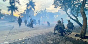 Detonación de las salvas de artillería. /Foto: Ejército de Guatemala.
