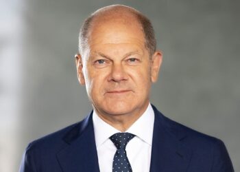 Canciller Olaf Scholz saluda al presidente Arévalo. / Foto: Embajada de Alemania en Guatemala.