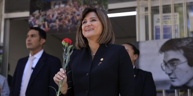 Vicepresidenta Karin Herrera visita el campus central de la USAC. /Foto: Gilber García