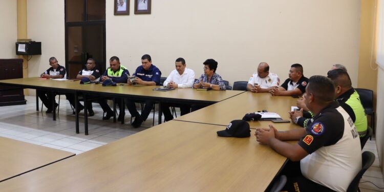 En Zacapa sostienen reunión para reforzar planes de seguridad vial