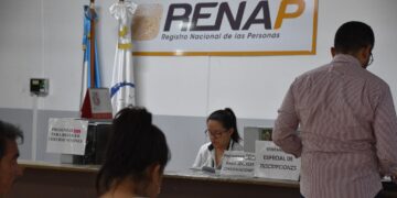 Atención al cliente en las oficinas del Renap